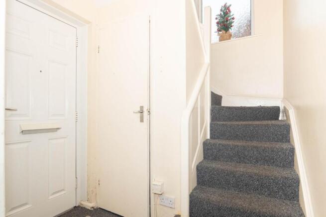 3 bed Semi-Detached for sale Image 6