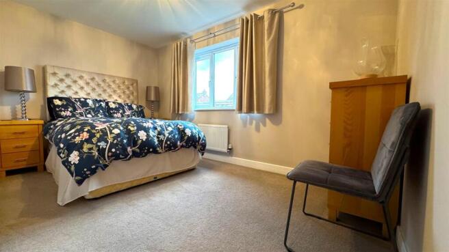 Bedroom 4.jpg
