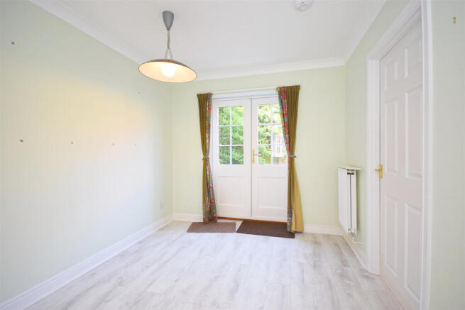 3 bed House to rent Image 4