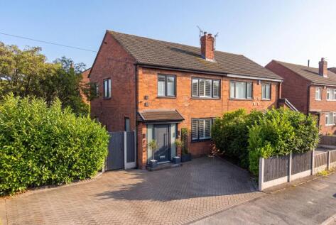 Wythenshawe Road, Sale, M33