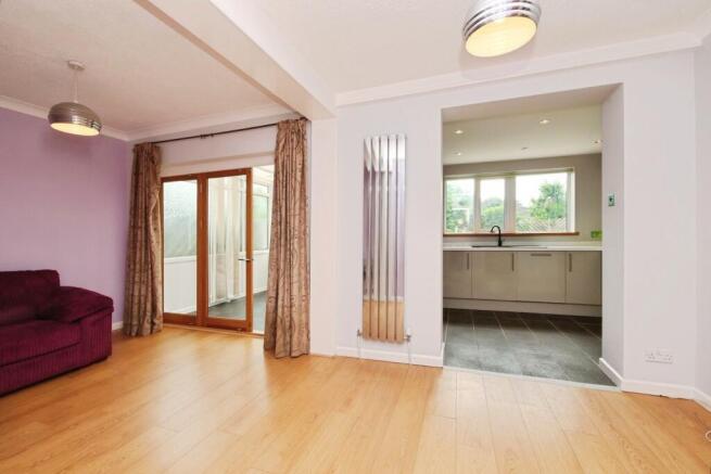 3 bed Semi-Detached for sale Image 8