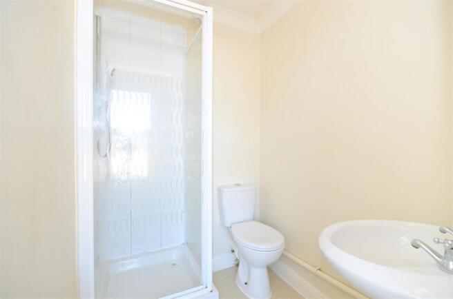 En-suite Shower Room.JPG