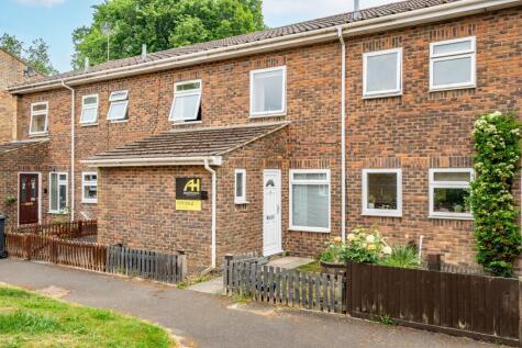 Camelot Close, Andover, SP10 4BD