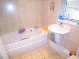 GROUND FLOOR BATHROOM