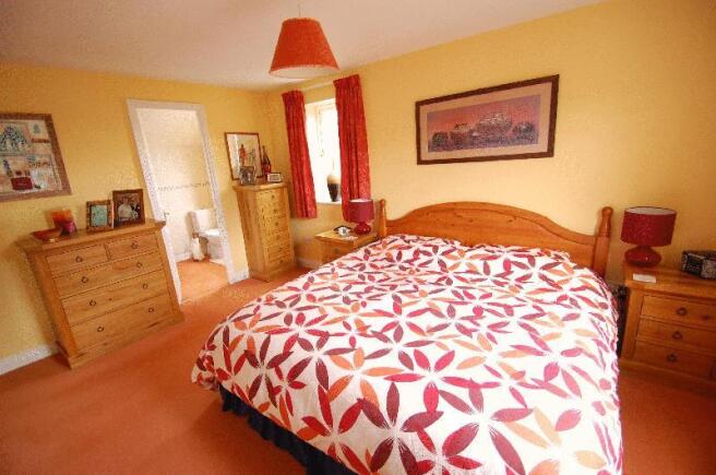Photo 10