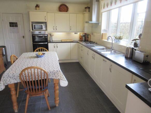 Kitchen/Breakf...