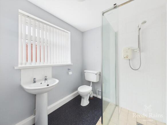 2 bed Terraced to rent Image 8