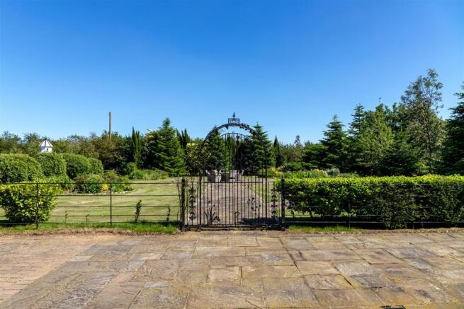 Formal garden