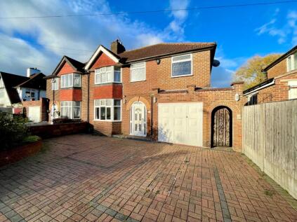 Lynwood Avenue, Luton, Bedfordshire, LU2 7TY