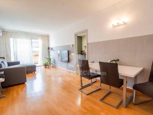 Apartment with lift and two parking spaces in Mahón