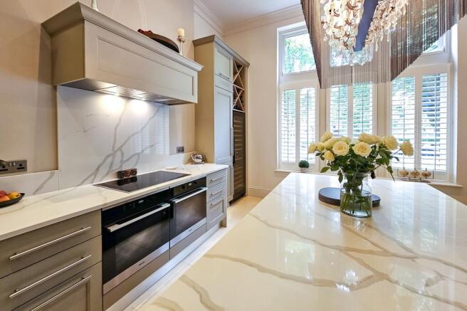 2 bed Apartment for sale Image 9