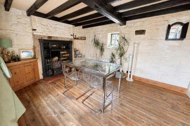 3 bed Detached for sale Image 4