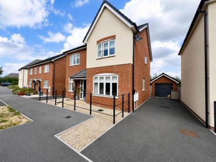 Blackberry Grove, Cam, Dursley