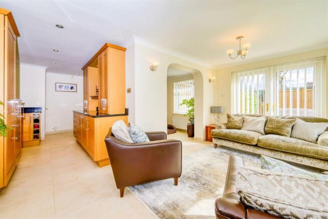45 Westleigh Drive - Internal (8 of 26).jpg
