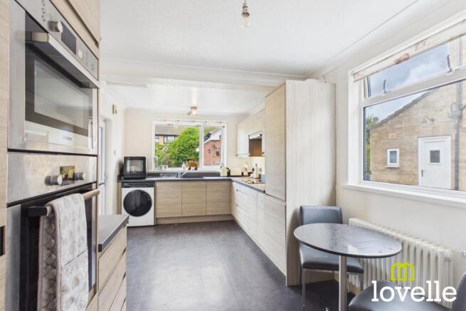 3 bed Semi-Detached for sale Image 4