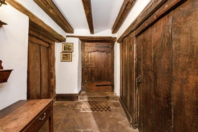 4 bed Detached for sale Image 5