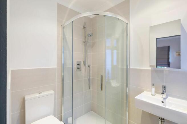 Second en-suite shower room