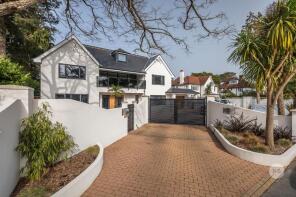 17, Newton Road, Poole BH13 7EX