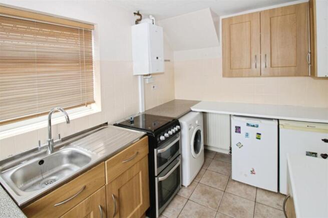3 bed Semi-Detached for sale Image 8