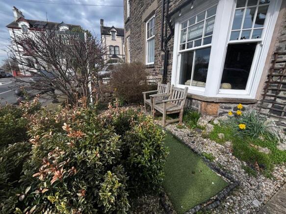 2 bed Terraced for sale Image 5