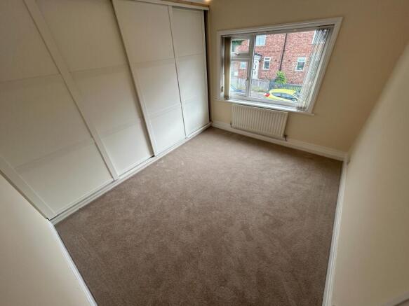 3 bed Terraced to rent Image 9