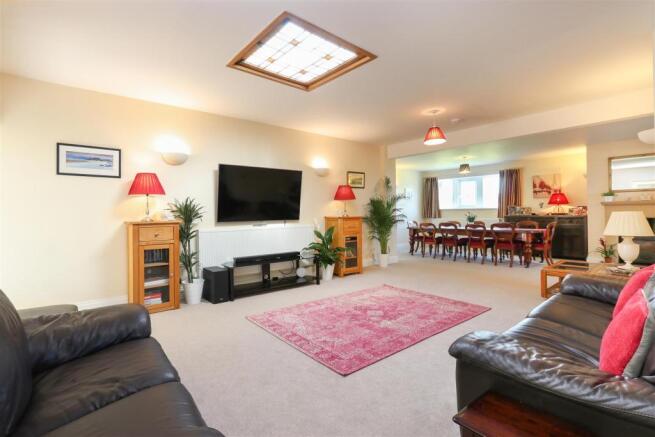 Living Room.jpg