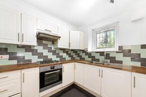 Flat 1, 88, Thicket Road, Penge, London SE20 8DR