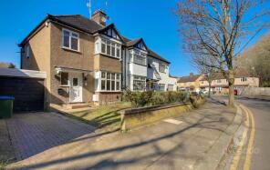 80, Gade Avenue, Watford WD18 7LJ
