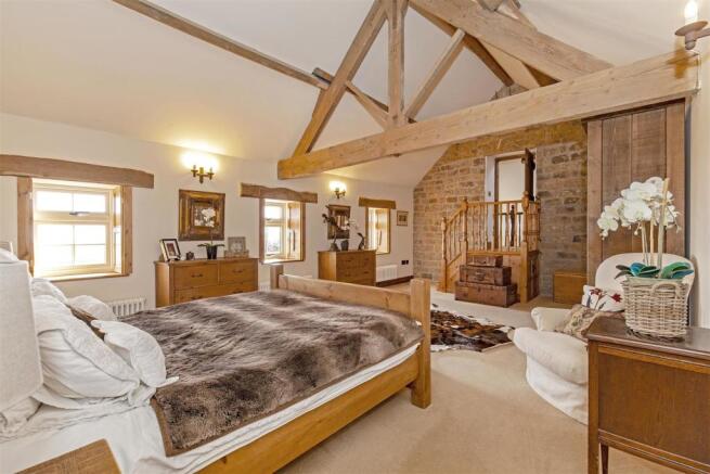 Bedroom 1-5.jpg
