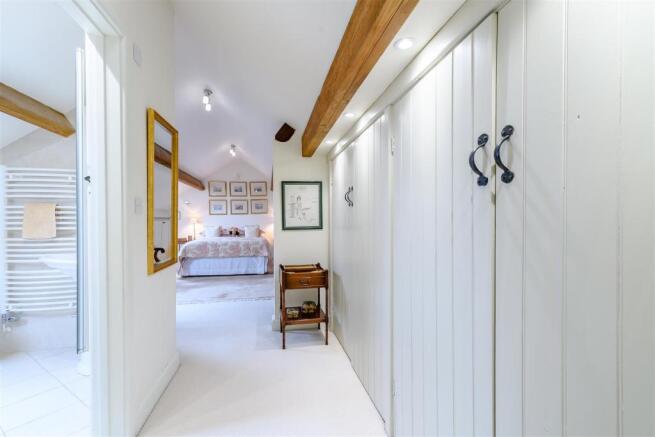 8420273-interior04.jpg