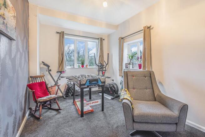 3 bed House to rent Image 6
