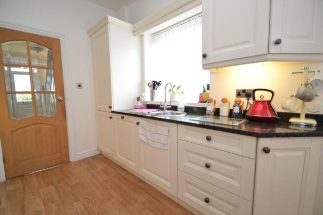 3 bed Semi-Detached for sale Image 11