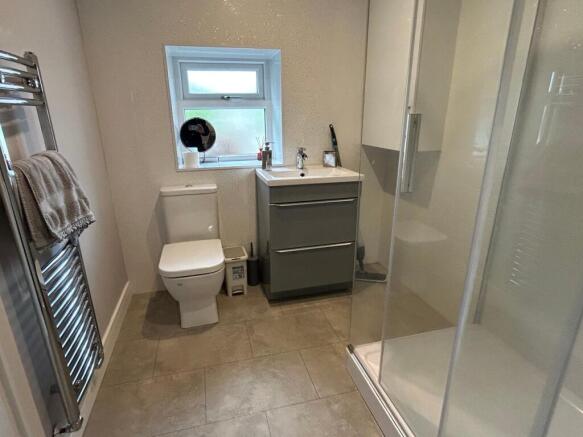 4 bed Semi-Detached for sale Image 7