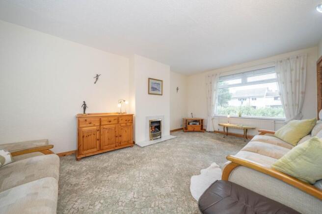 Living room - view to the front