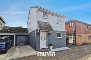 16, Clarence Close, Springfield, Chelmsford CM2 6SE