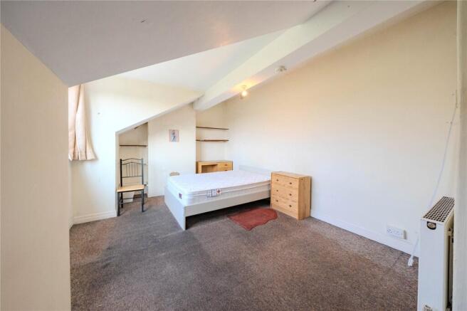 5 bed Terraced for sale Image 12