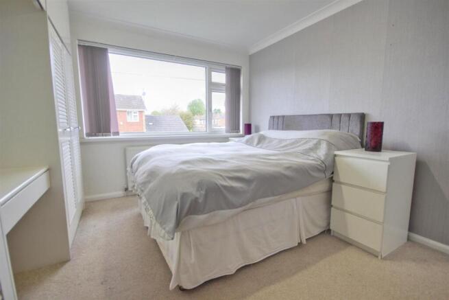 3 bed Semi-Detached for sale Image 8