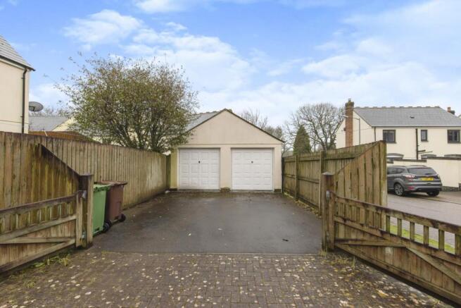 Double Garage