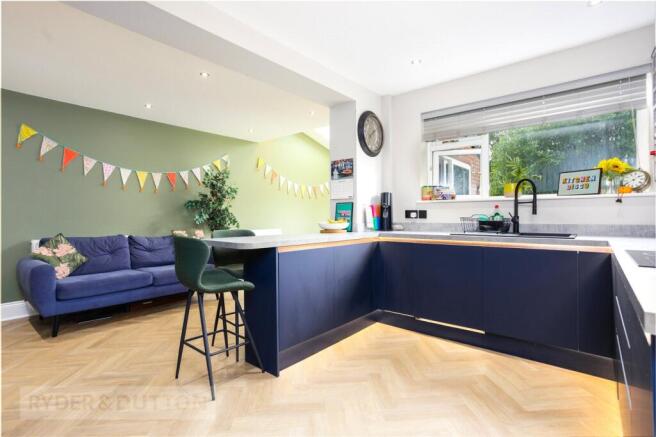 Kitchen/Breakfast