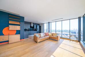 601, 58 Lumiere Apartments, St Johns Hill, London SW11 1AD
