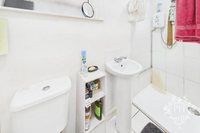 1 bed Flat for sale Image 5