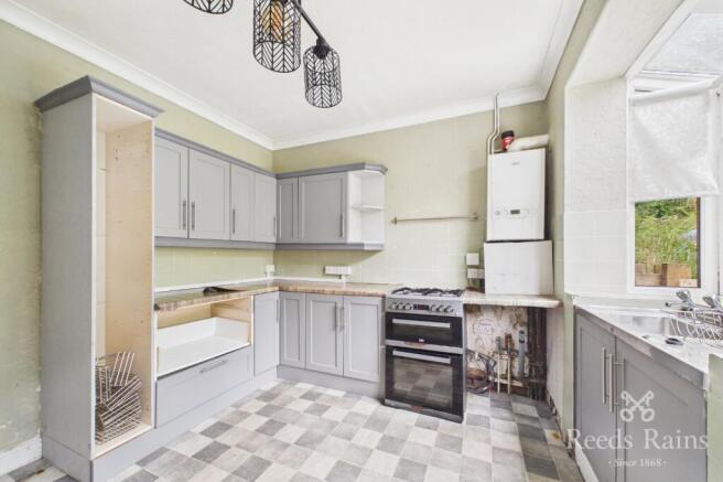 3 bed Terraced for sale Image 4