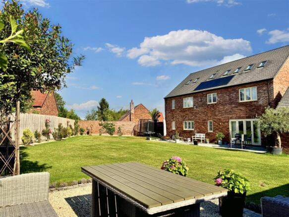 NEW GARDEN- THE LEYS.jpeg