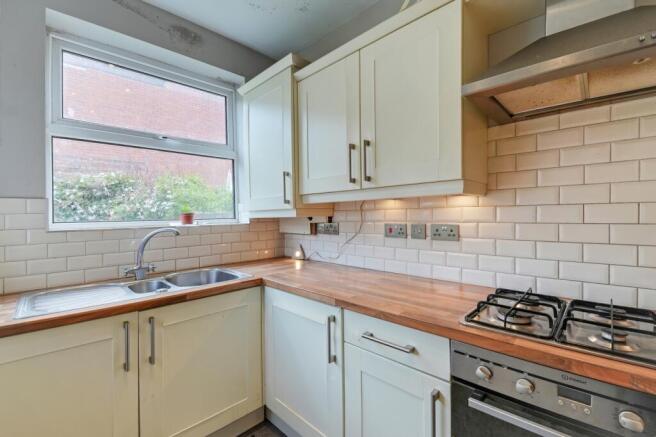 4 bed Terraced for sale Image 11