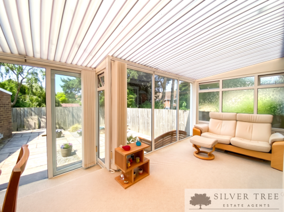 2 bed Semi-Detached Bungalow for sale Image 12