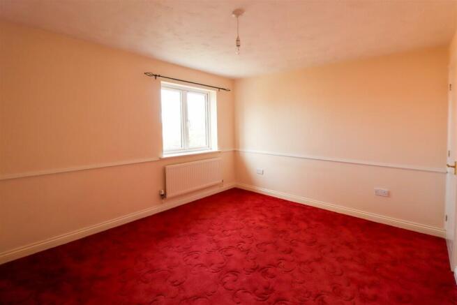 Bedroom 1.jpg