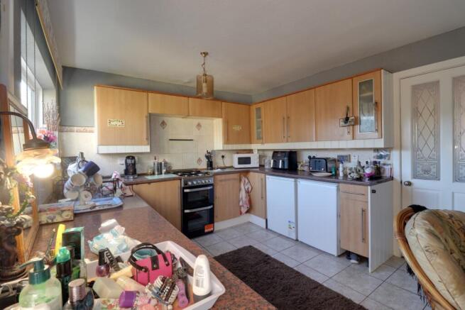 2 bed Terraced for sale Image 6