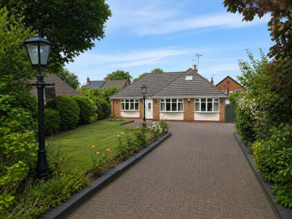 Grovemount, Davenham, Northwich