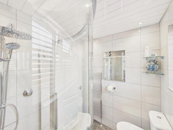 3 bed Semi-Detached for sale Image 12