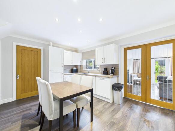 4 bed Detached for sale Image 6